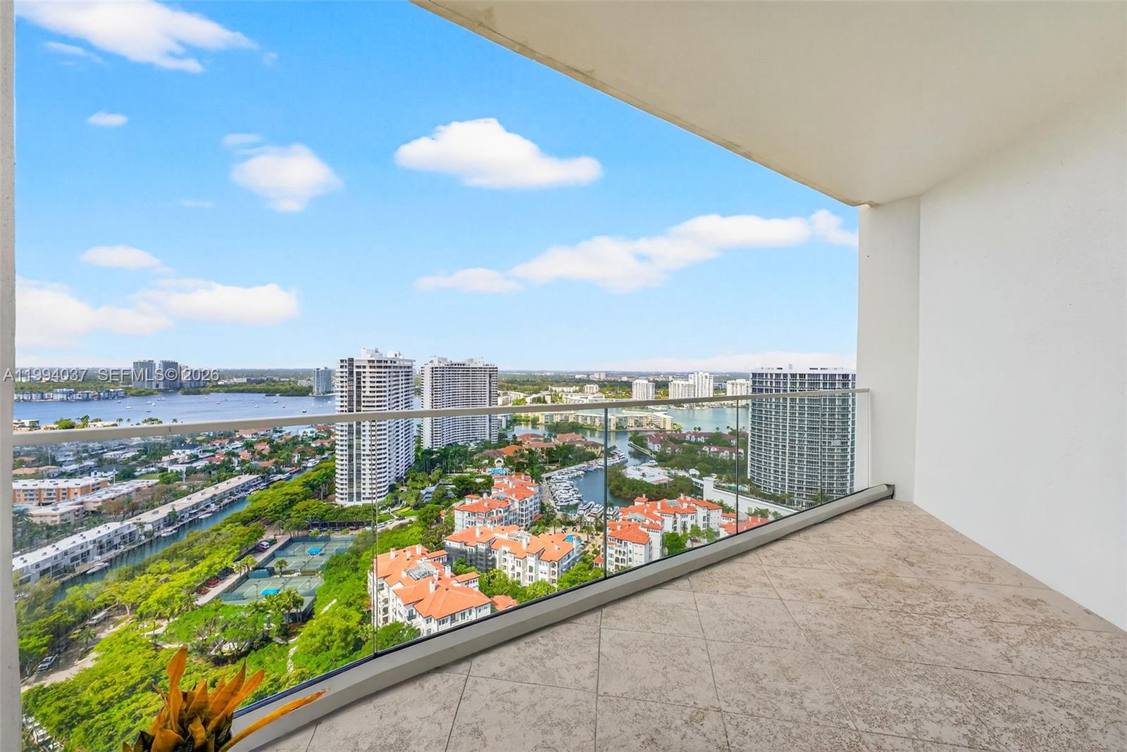 2800 Island Blvd #PH02, Aventura FL 33160