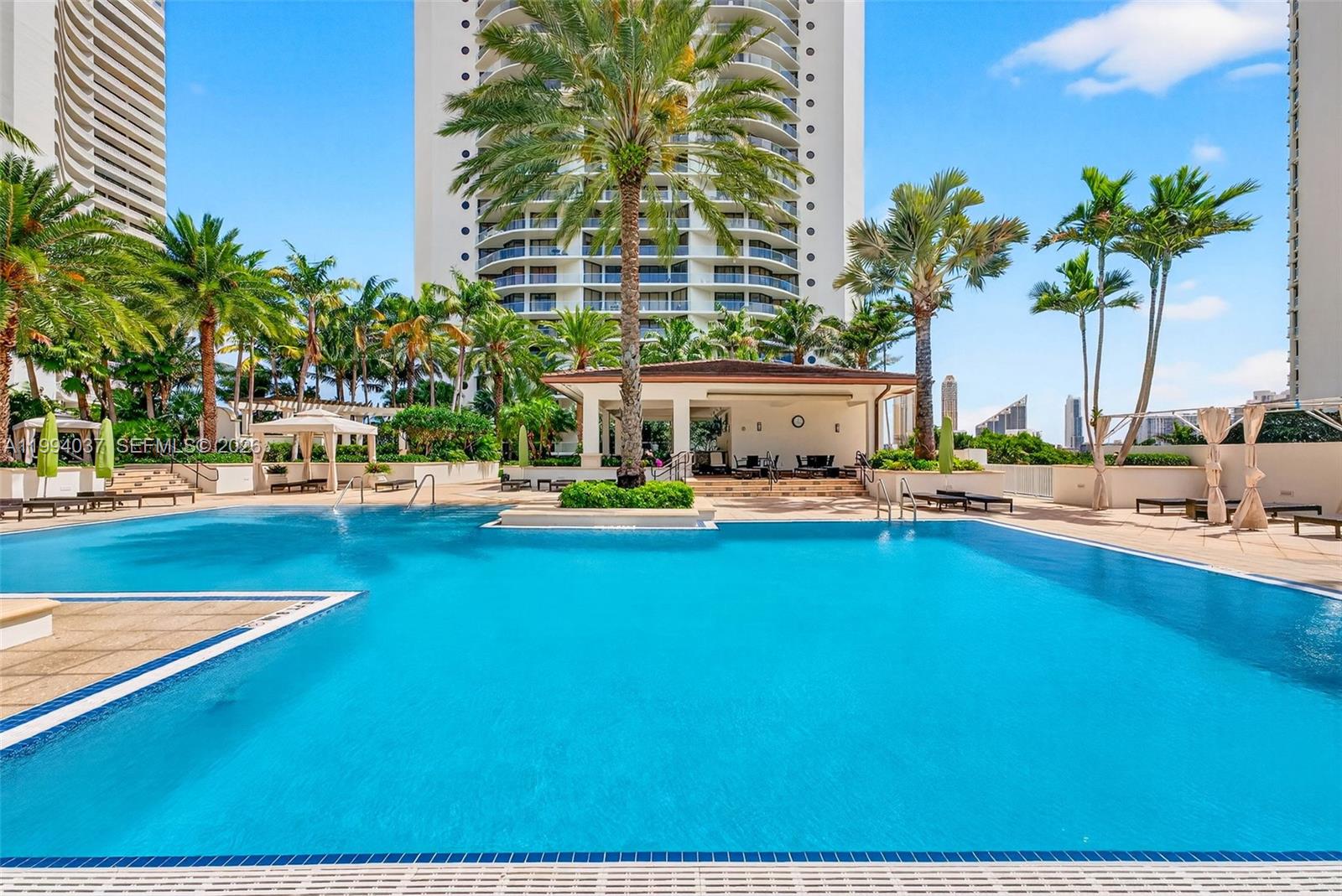 2800 Island Blvd #PH02, Aventura FL 33160