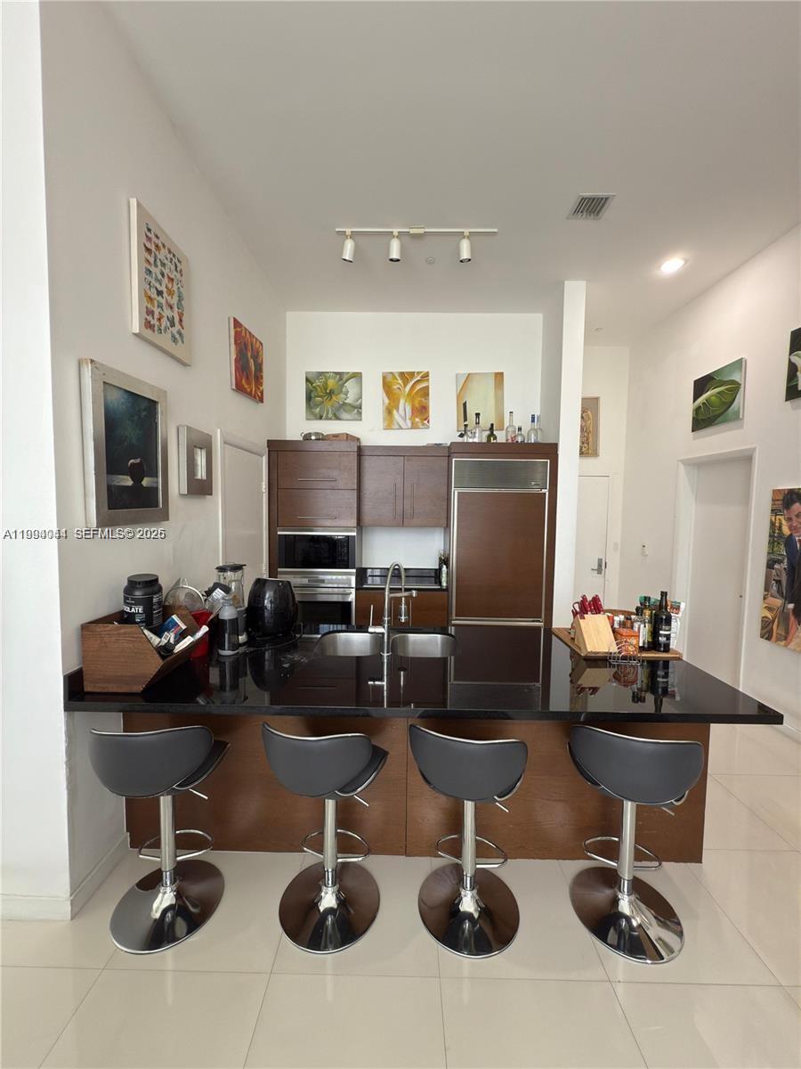 475 Brickell Ave #2813, Miami FL 33131