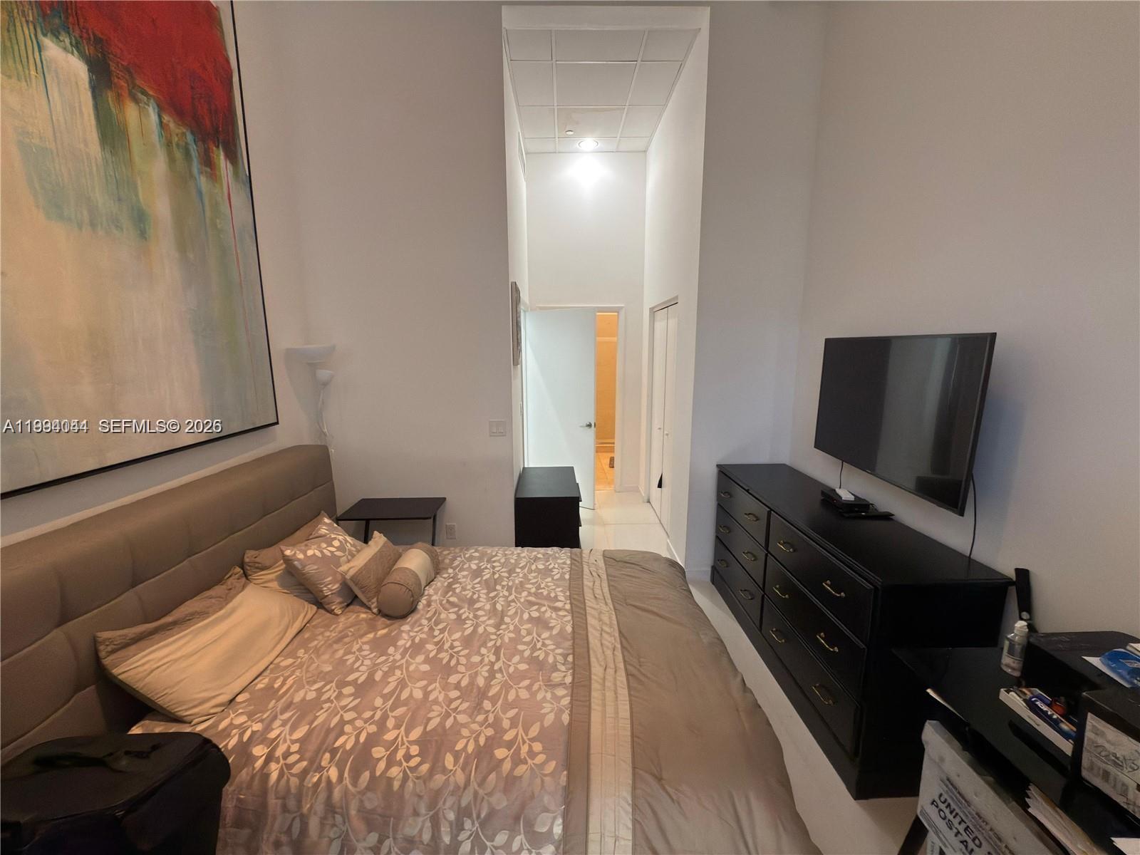 475 Brickell Ave #2813, Miami FL 33131