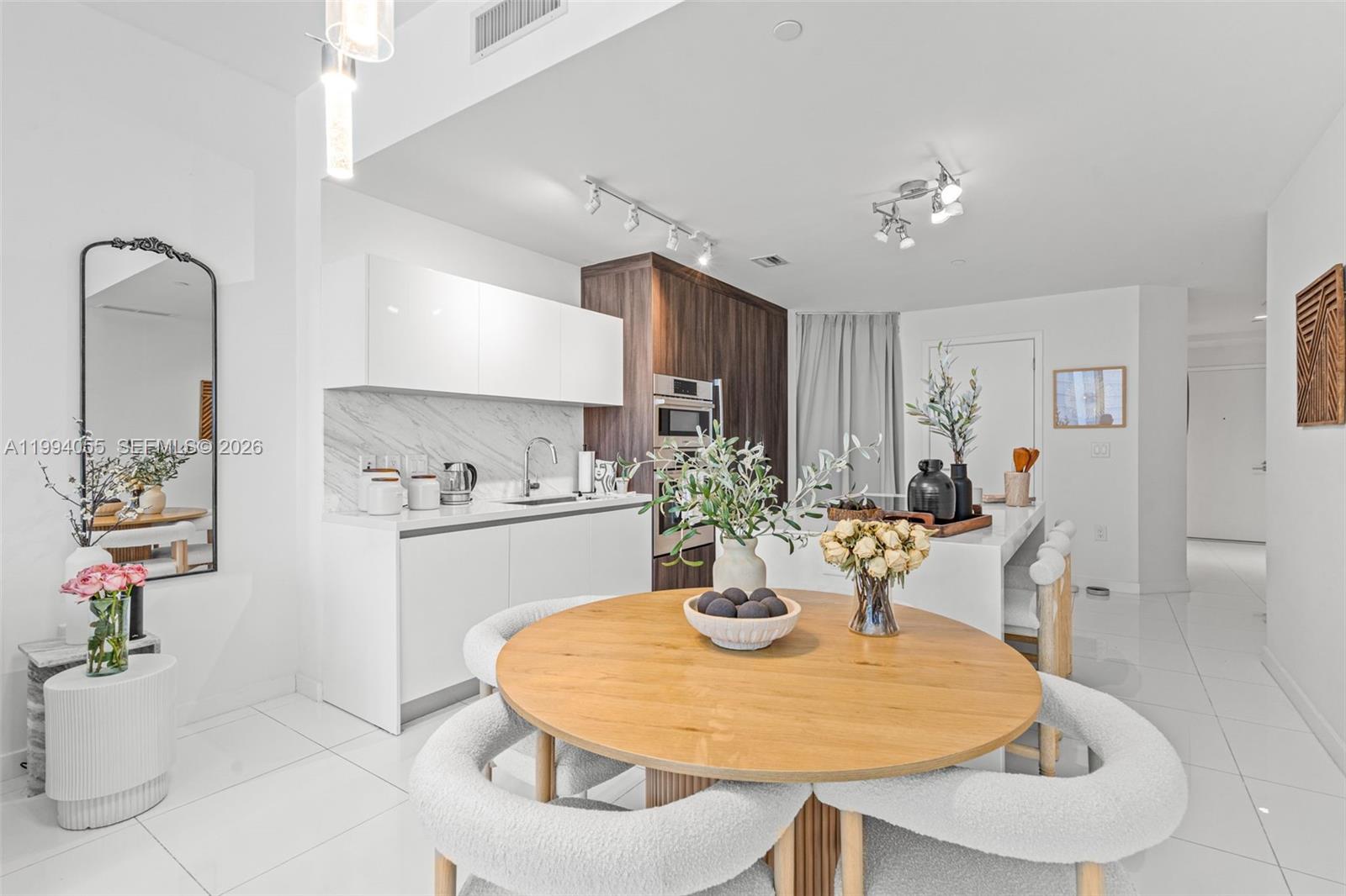 851 NE 1st Ave #1205, Miami FL 33132