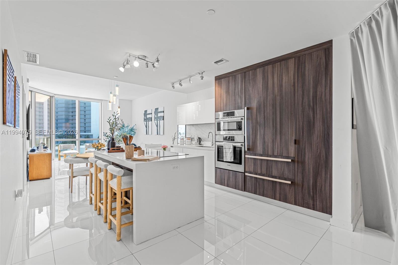851 NE 1st Ave #1205, Miami FL 33132