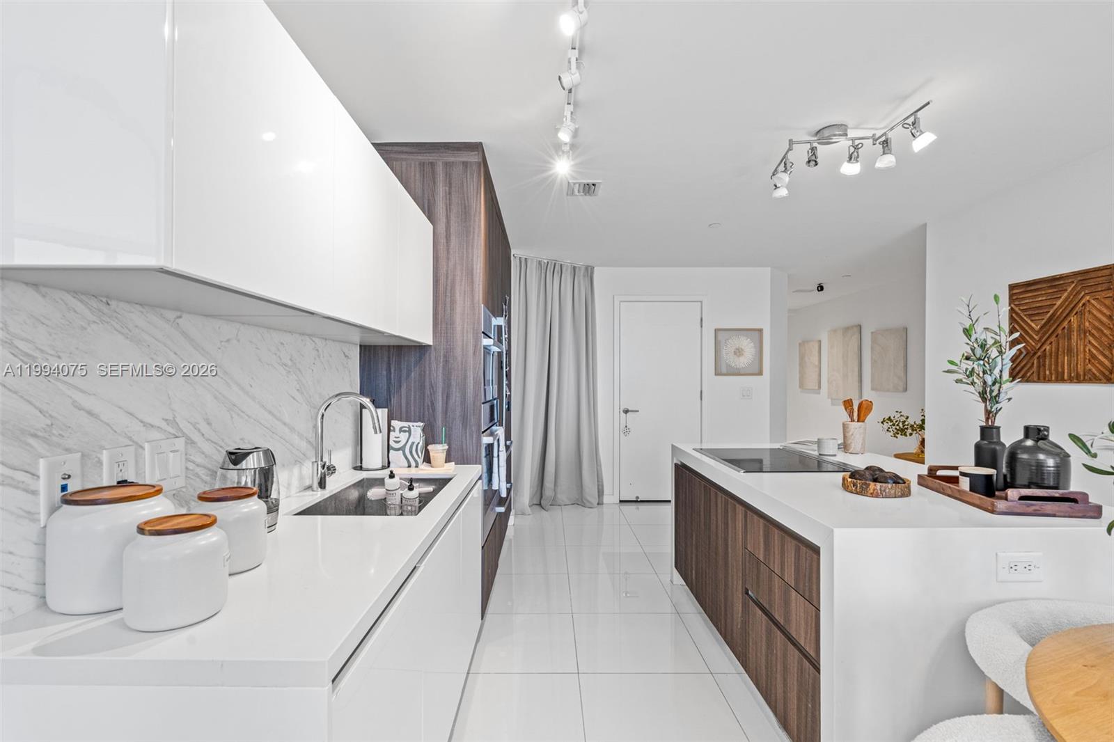 851 NE 1st Ave #1205, Miami FL 33132
