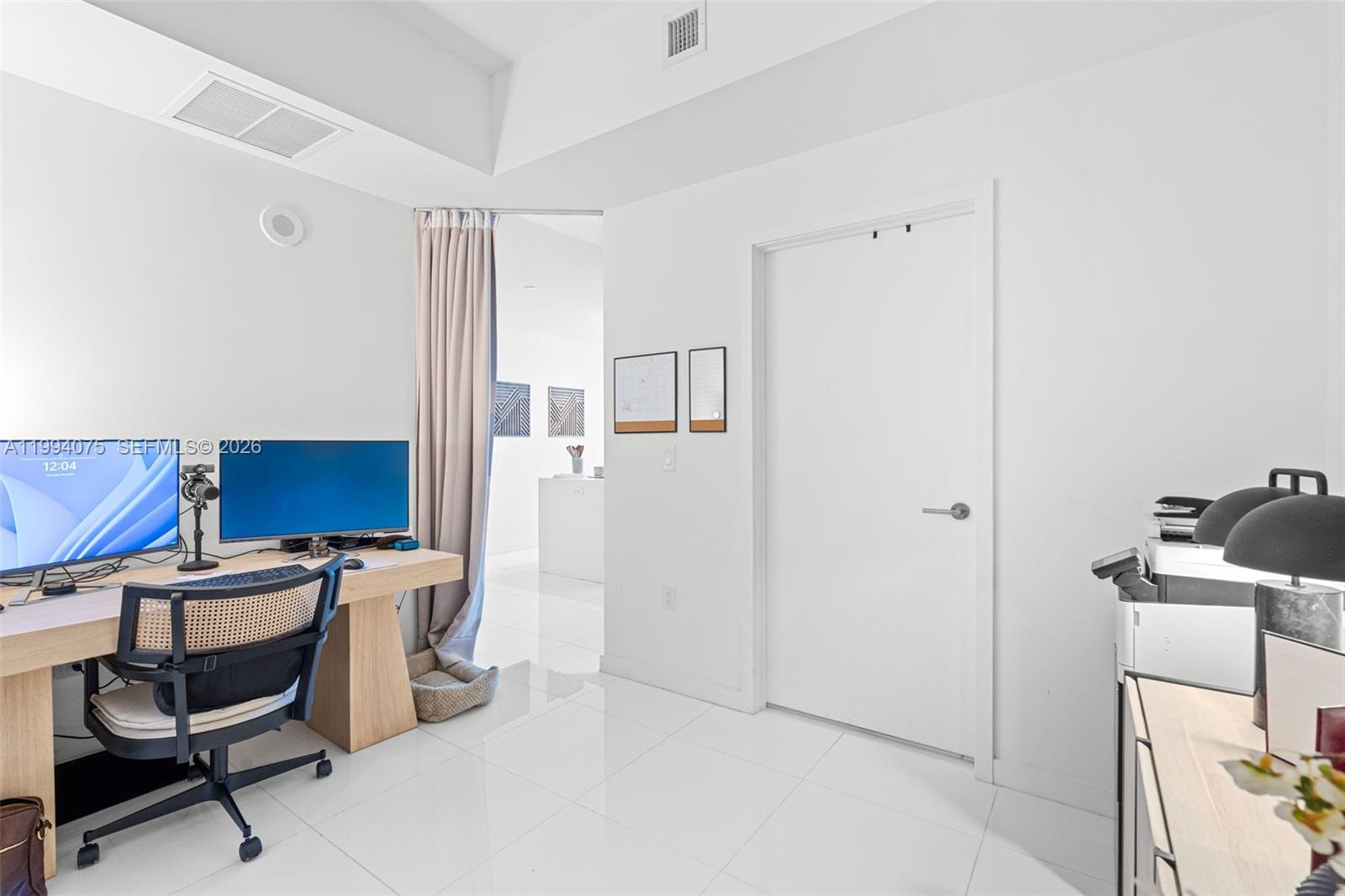 851 NE 1st Ave #1205, Miami FL 33132