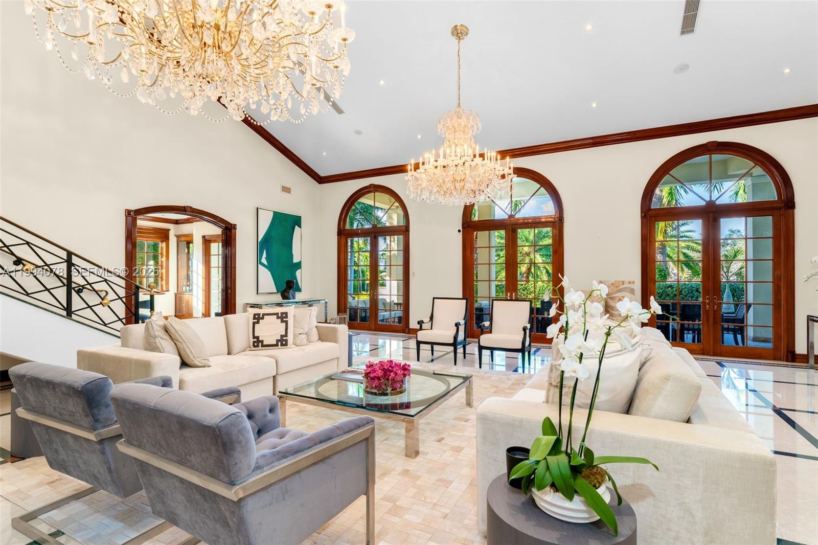 585 Arvida Pkwy, Coral Gables FL 33156