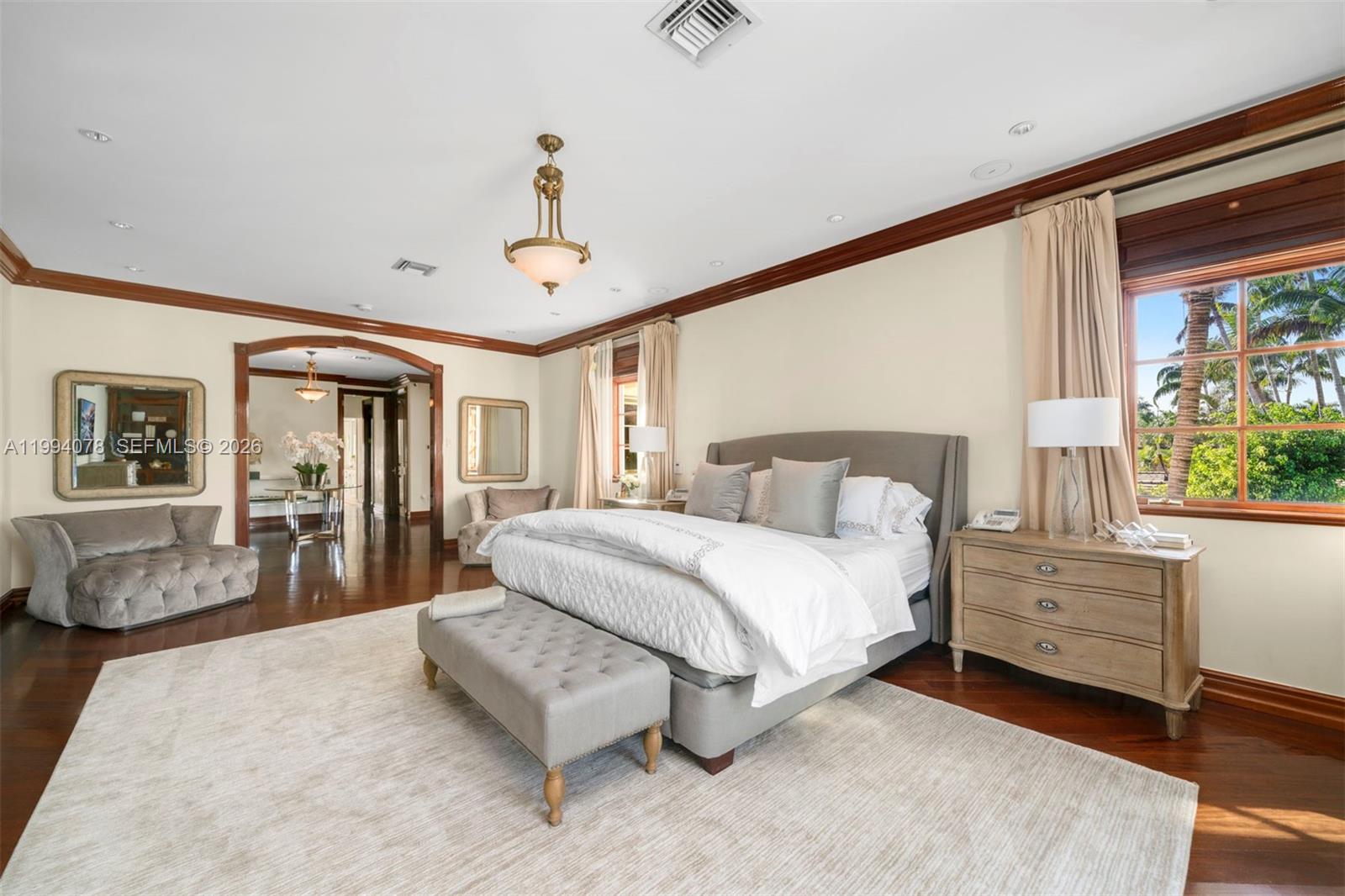 585 Arvida Pkwy, Coral Gables FL 33156