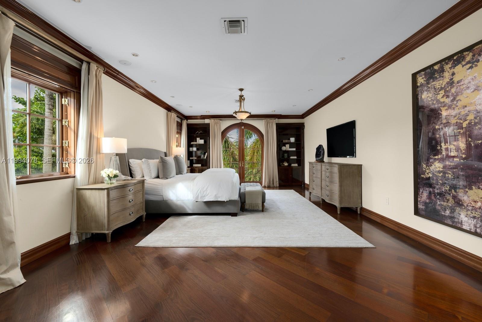 585 Arvida Pkwy, Coral Gables FL 33156