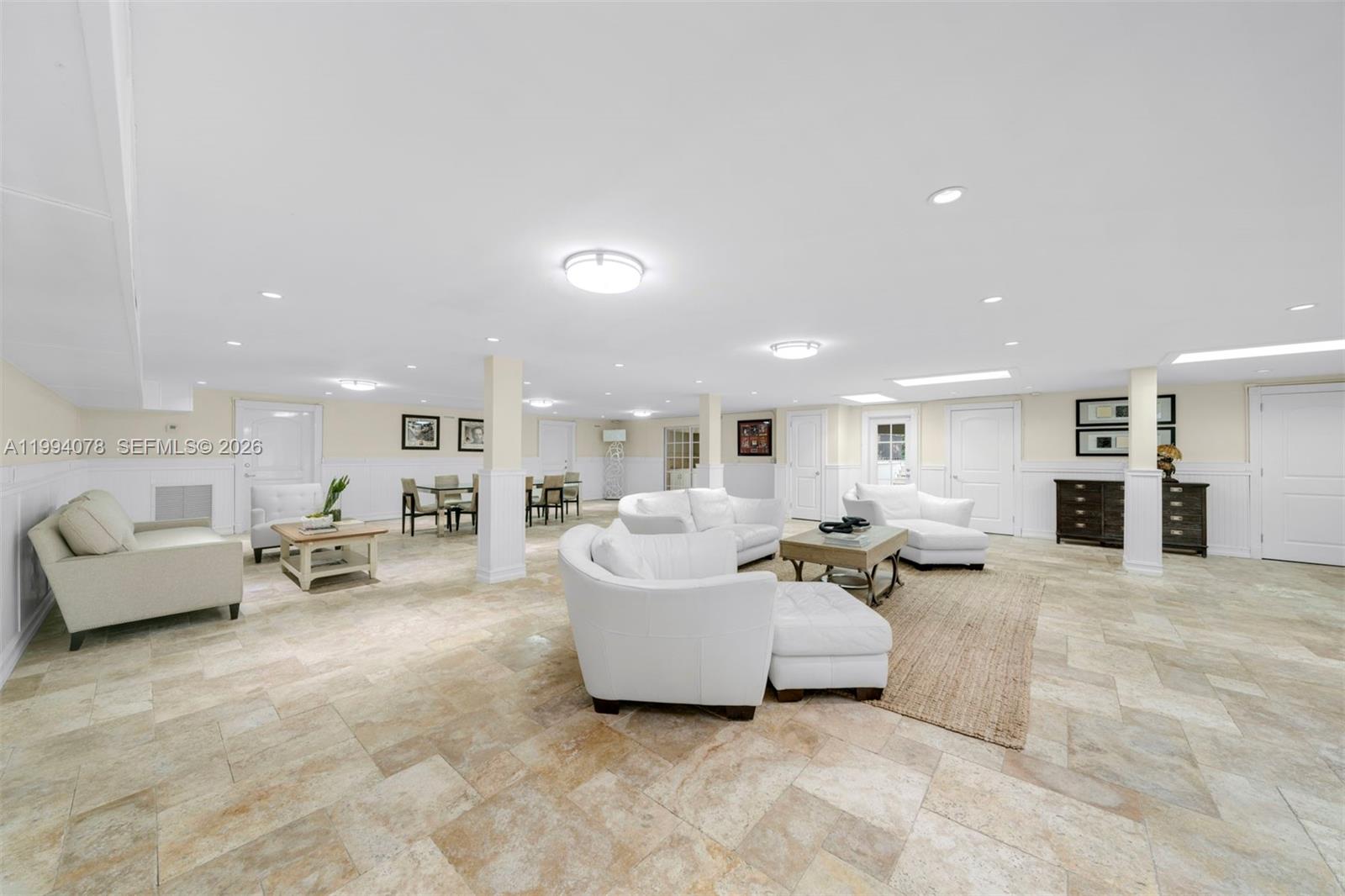 585 Arvida Pkwy, Coral Gables FL 33156