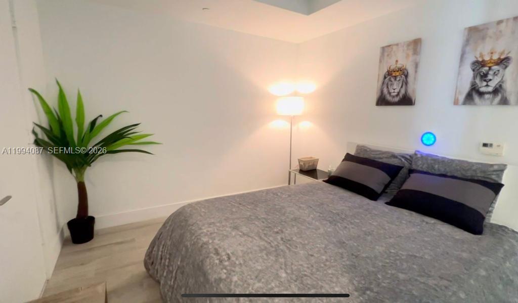 121 NE 34th St #807, Miami FL 33137