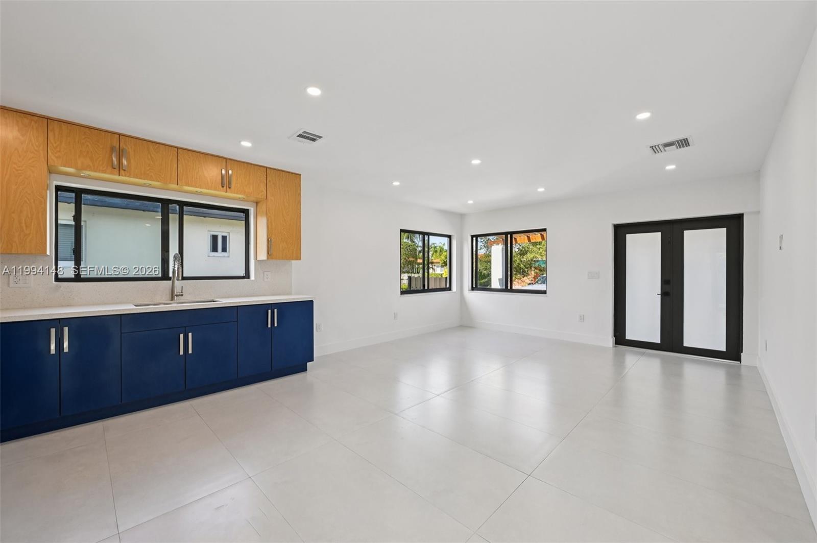 5152 SW 6th St, Miami FL 33134