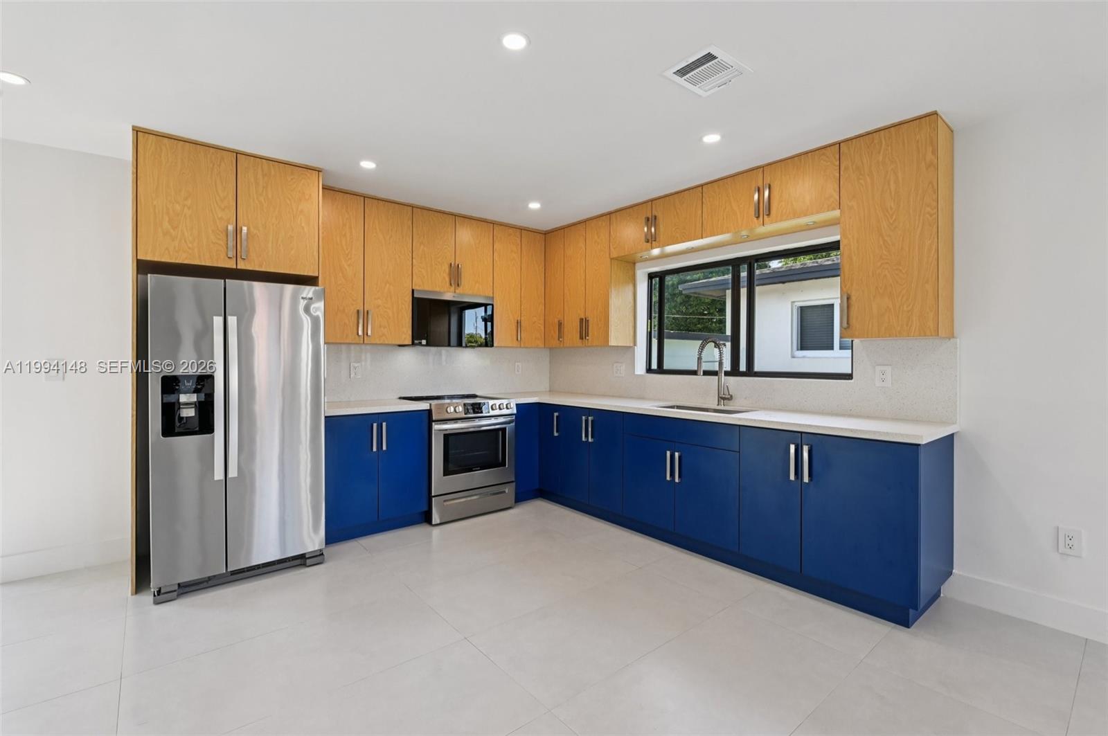 5152 SW 6th St, Miami FL 33134