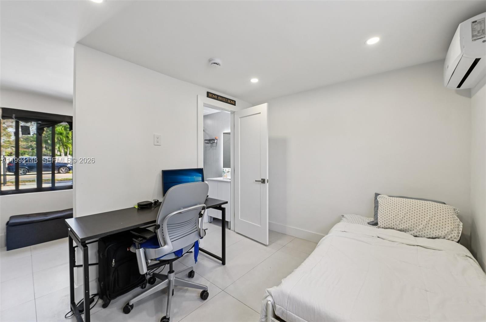 5152 SW 6th St, Miami FL 33134