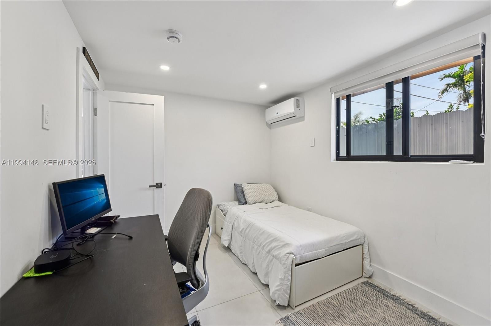 5152 SW 6th St, Miami FL 33134