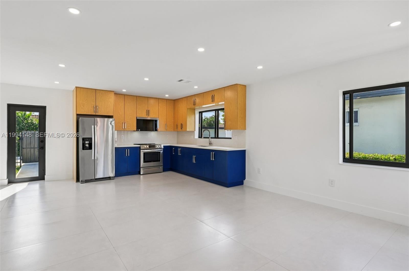 5152 SW 6th St, Miami FL 33134