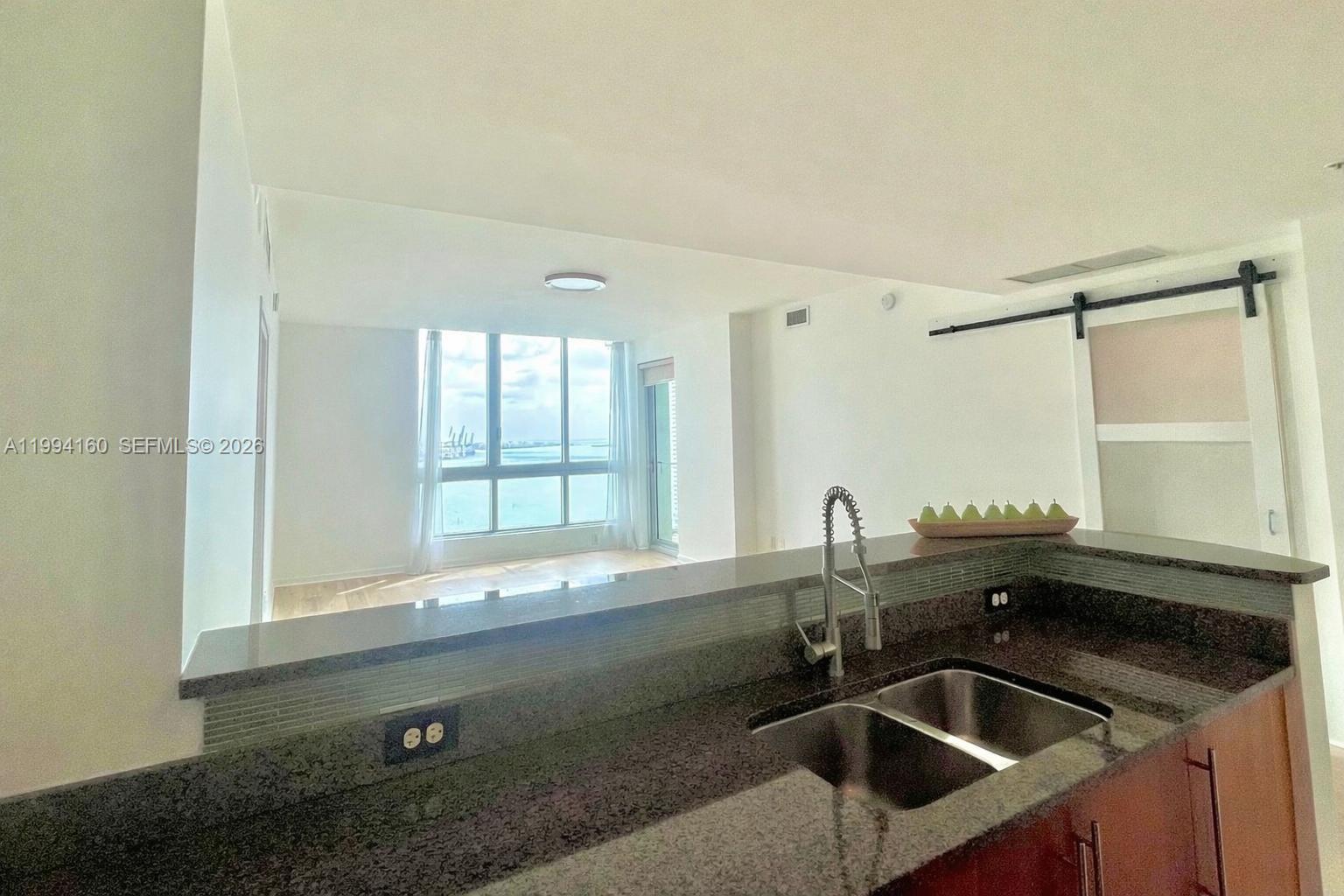 300 S Biscayne Blvd #T-2012, Miami FL 33131