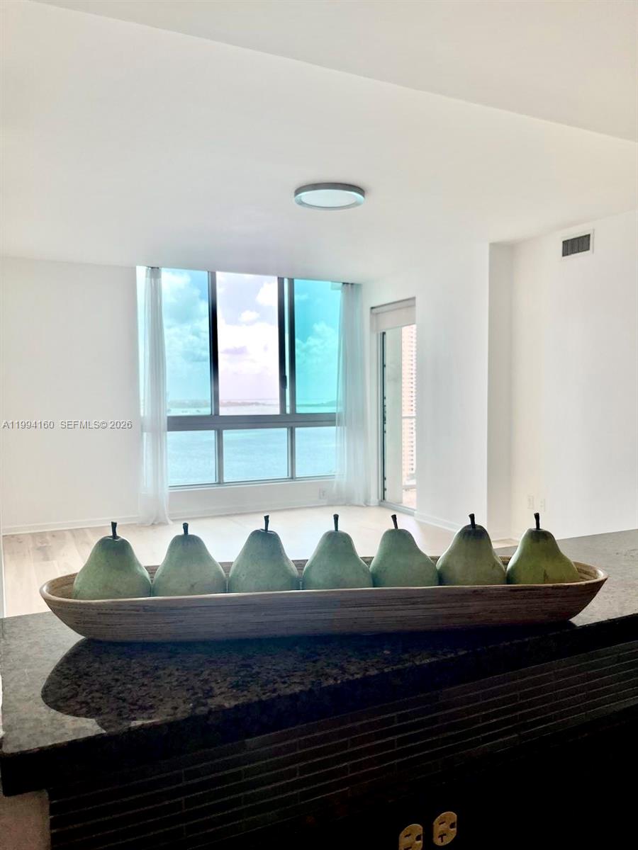 300 S Biscayne Blvd #T-2012, Miami FL 33131