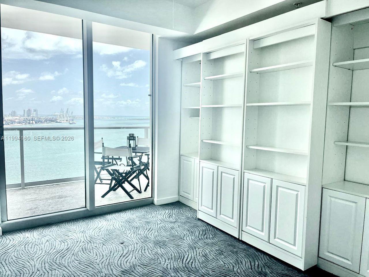300 S Biscayne Blvd #T-2012, Miami FL 33131