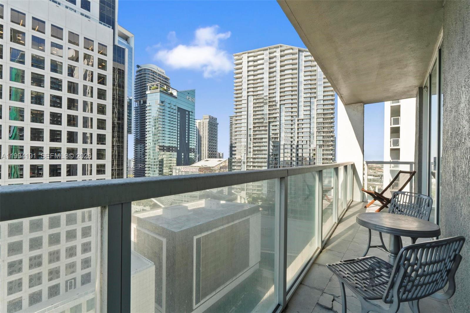 500 Brickell Ave #2510, Miami FL 33131