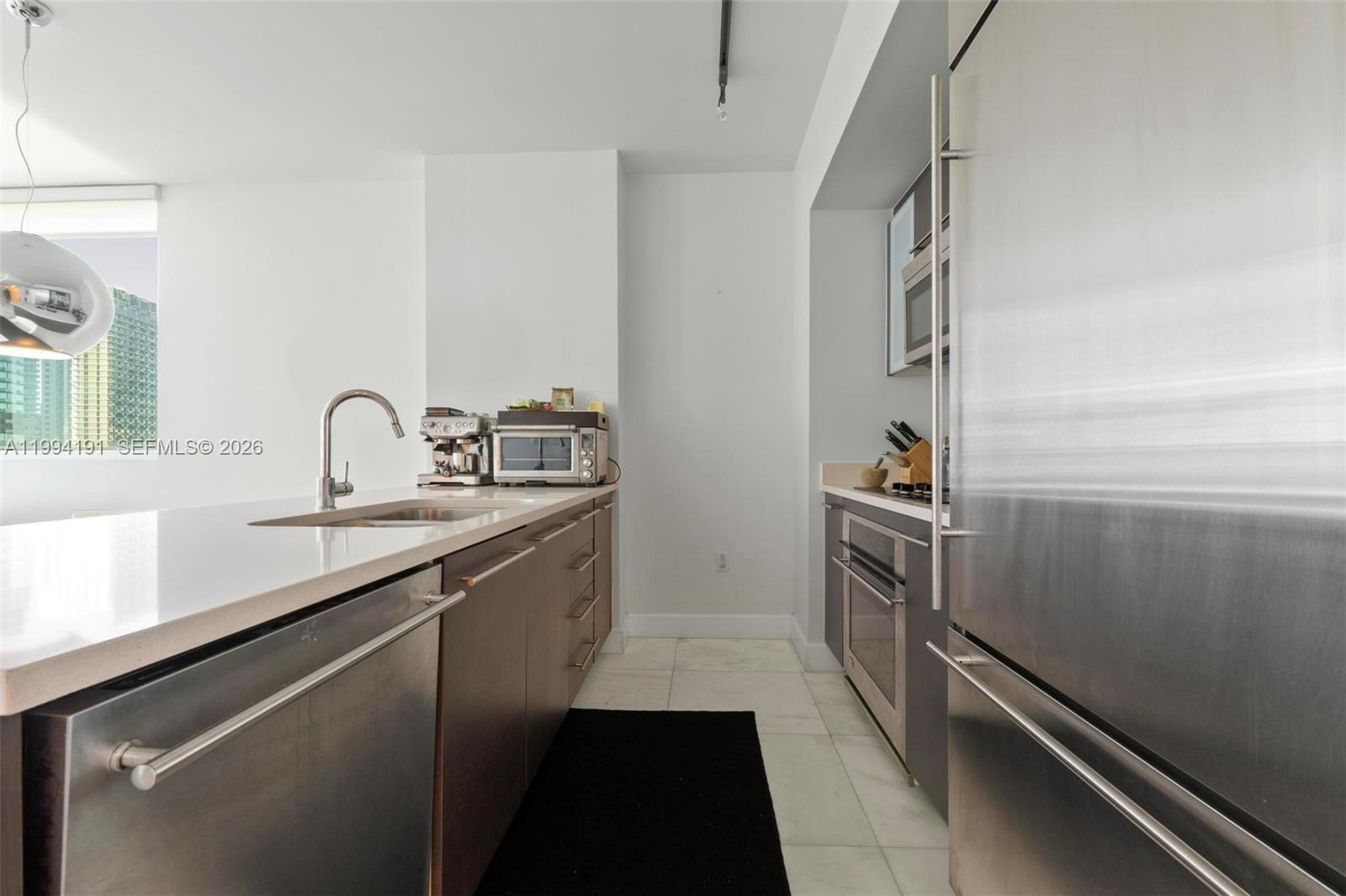 500 Brickell Ave #2510, Miami FL 33131