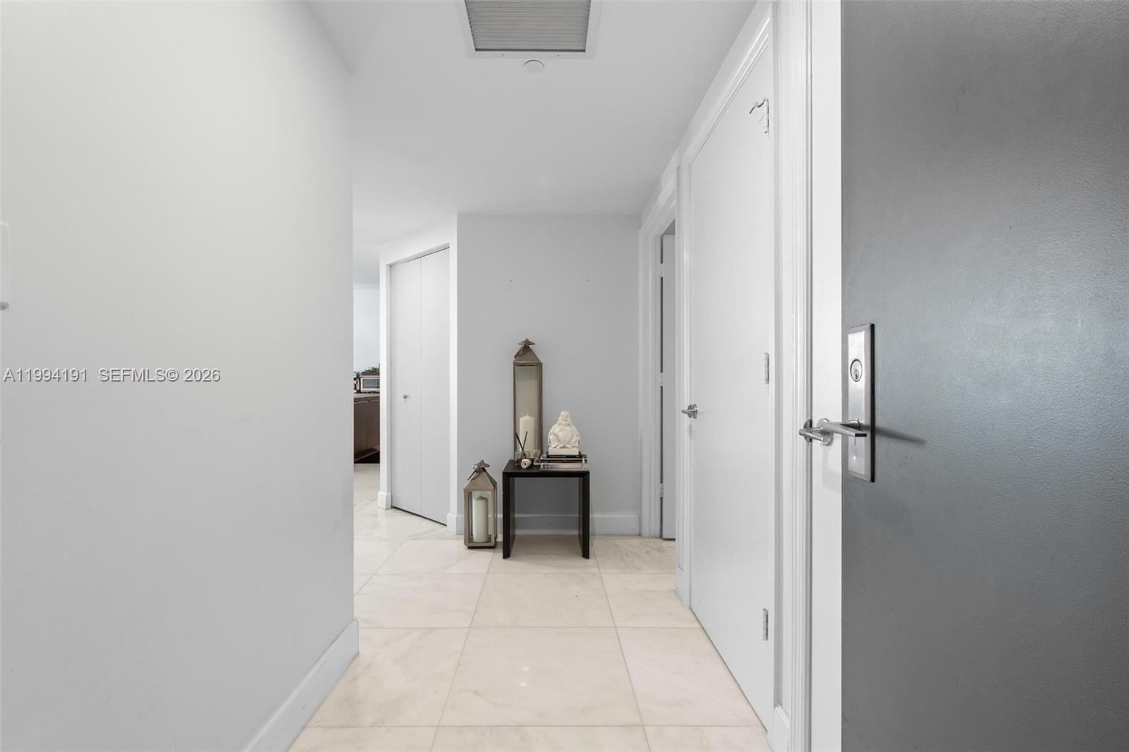 500 Brickell Ave #2510, Miami FL 33131