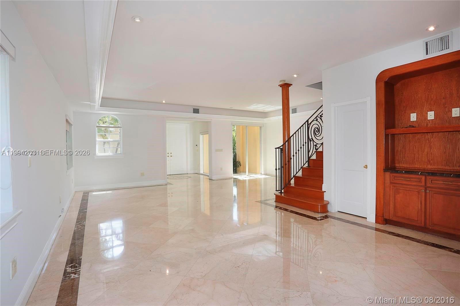 592 Fernwood Rd #B, Key Biscayne FL 33149