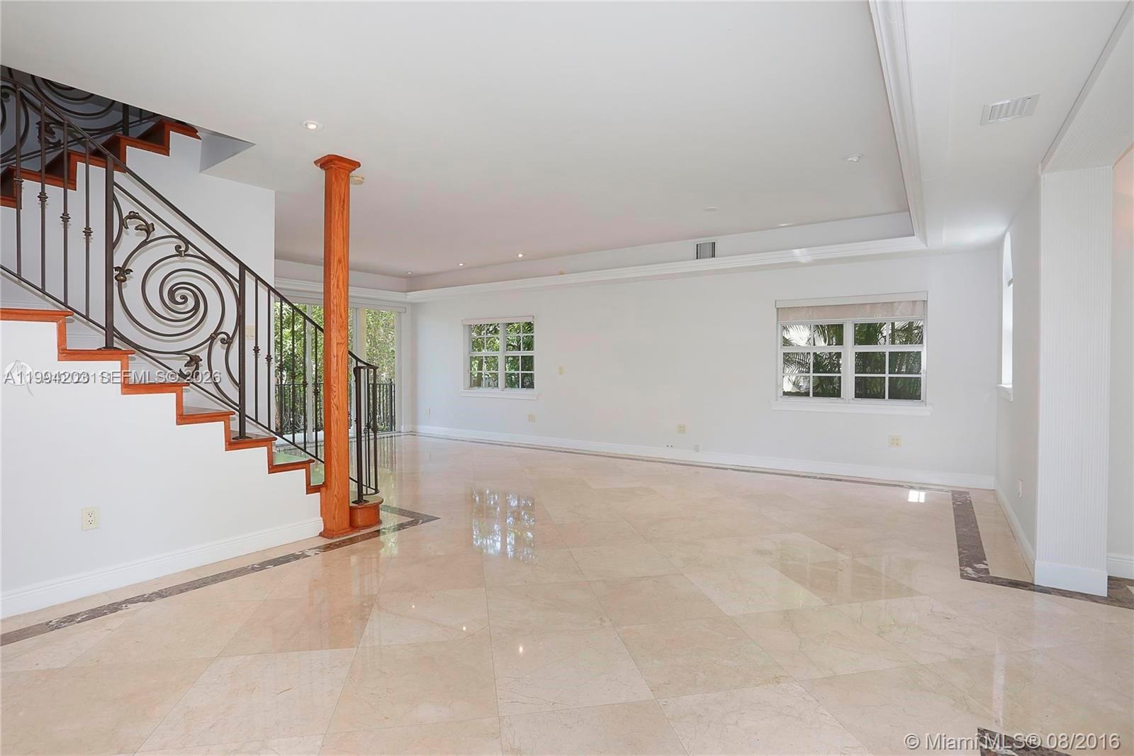 592 Fernwood Rd #B, Key Biscayne FL 33149
