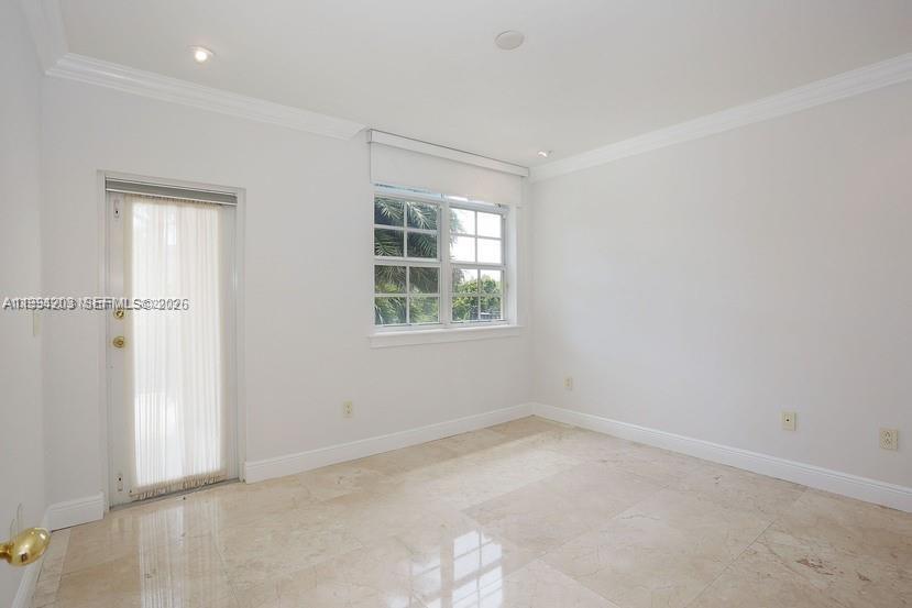 592 Fernwood Rd #B, Key Biscayne FL 33149