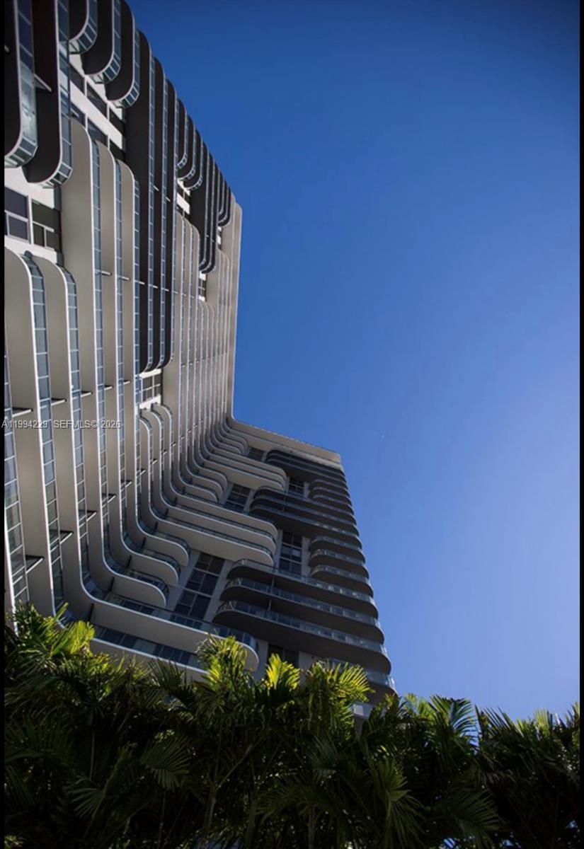 121 NE 34th St #2311, Miami FL 33137