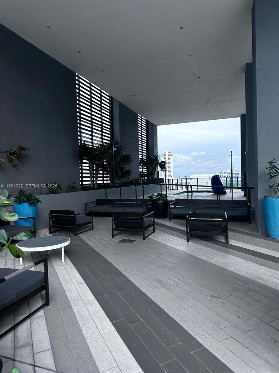 121 NE 34th St #2311, Miami FL 33137