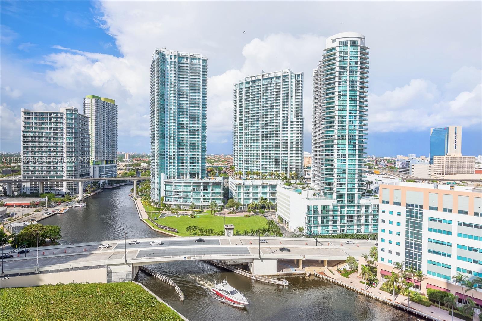 31 SE 5th St #3914, Miami FL 33131