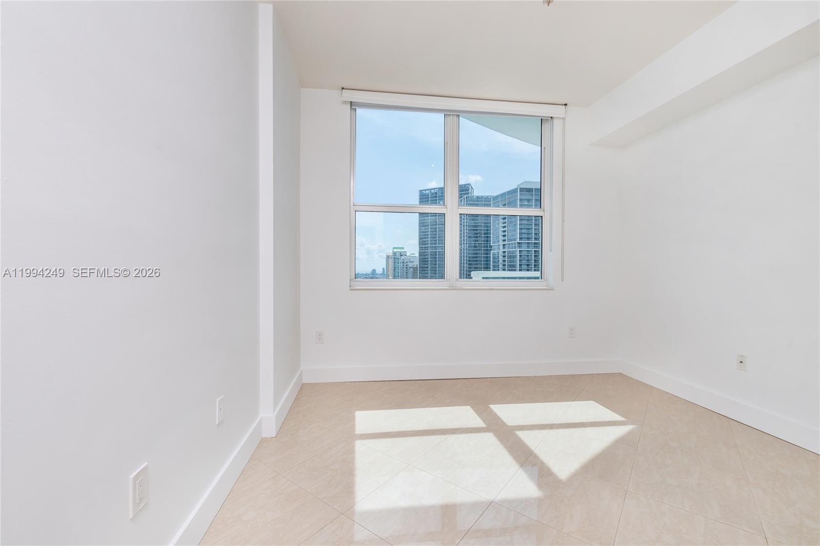 31 SE 5th St #3914, Miami FL 33131
