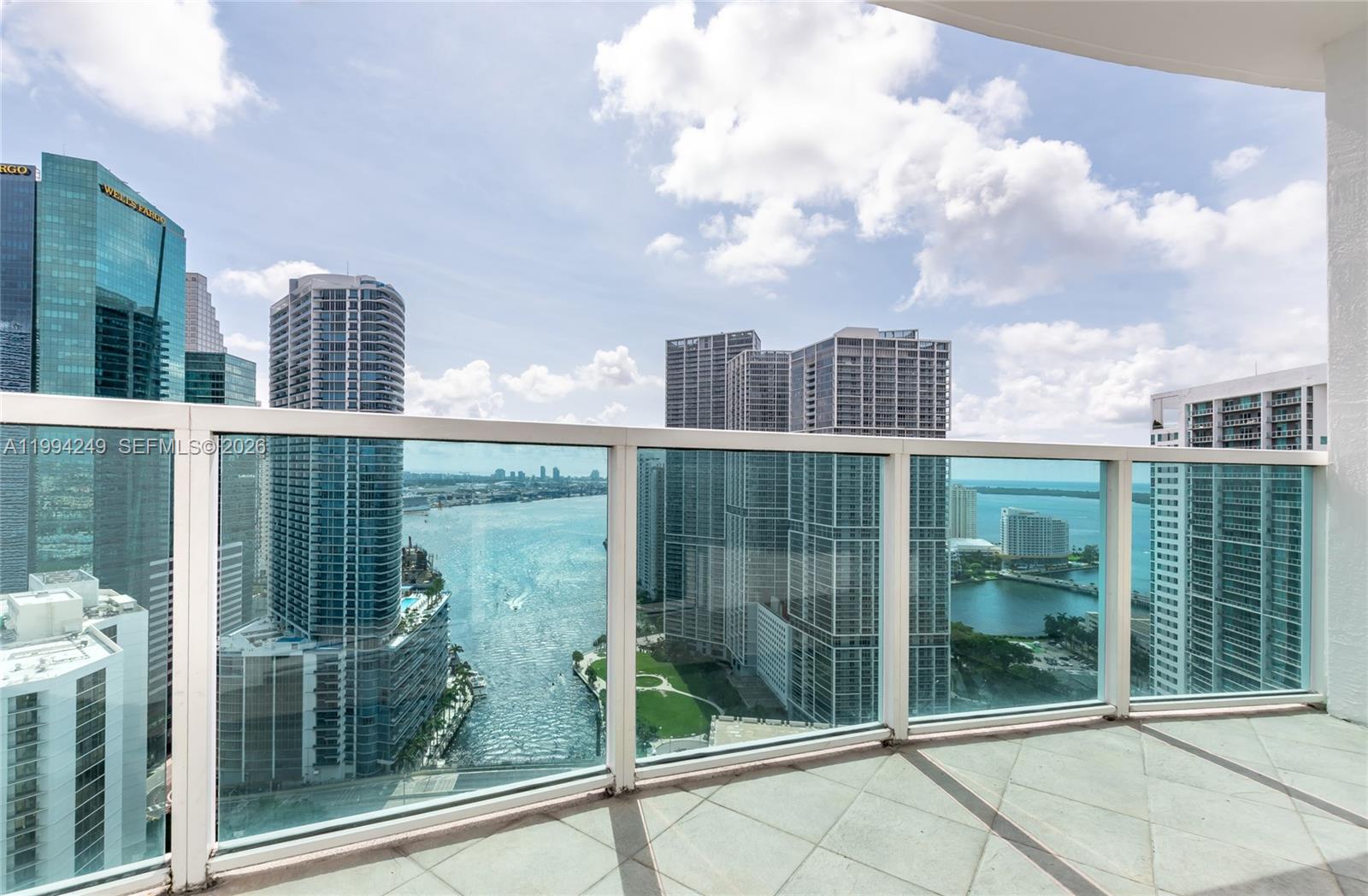 31 SE 5th St #3914, Miami FL 33131