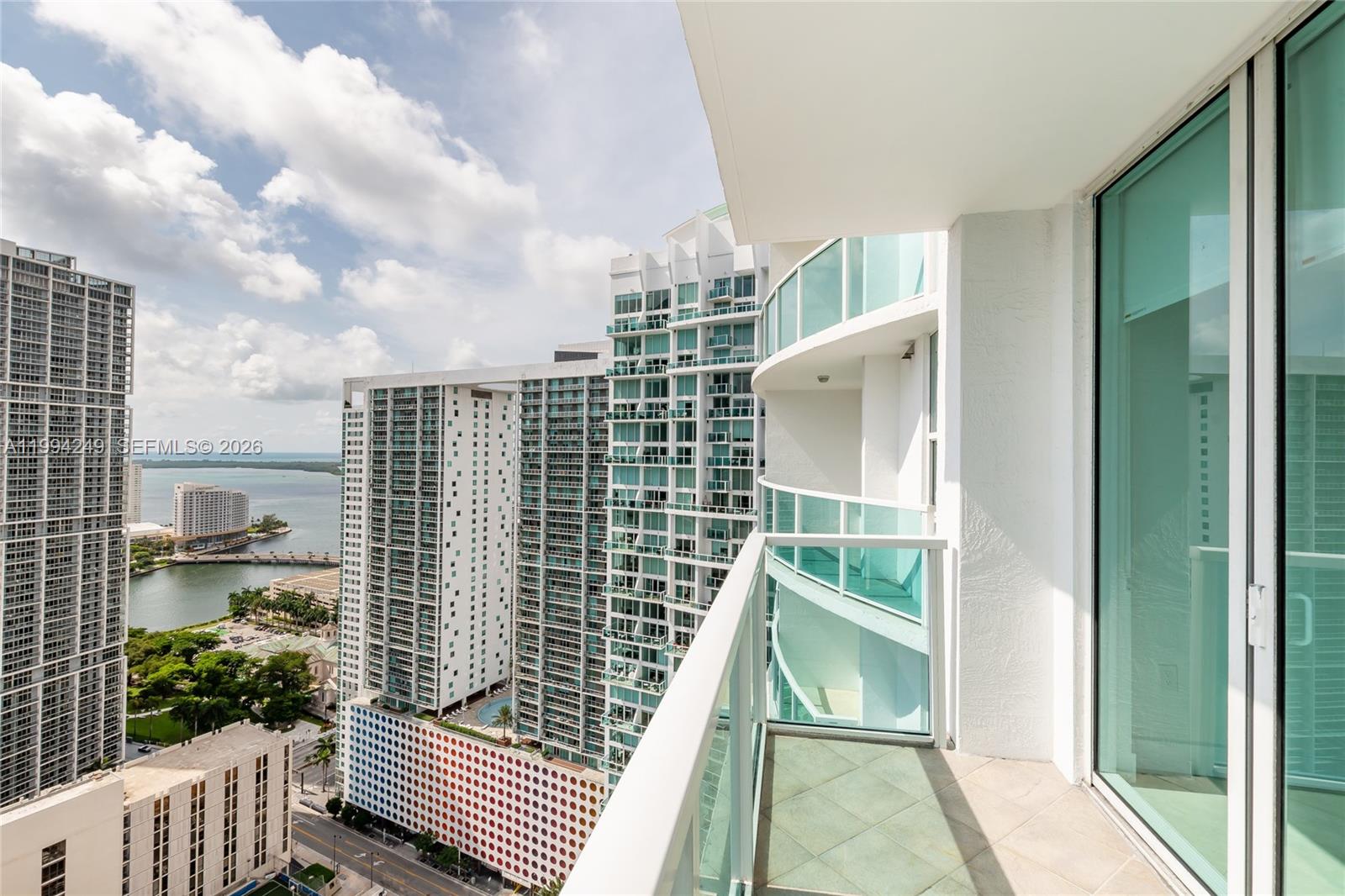 31 SE 5th St #3914, Miami FL 33131
