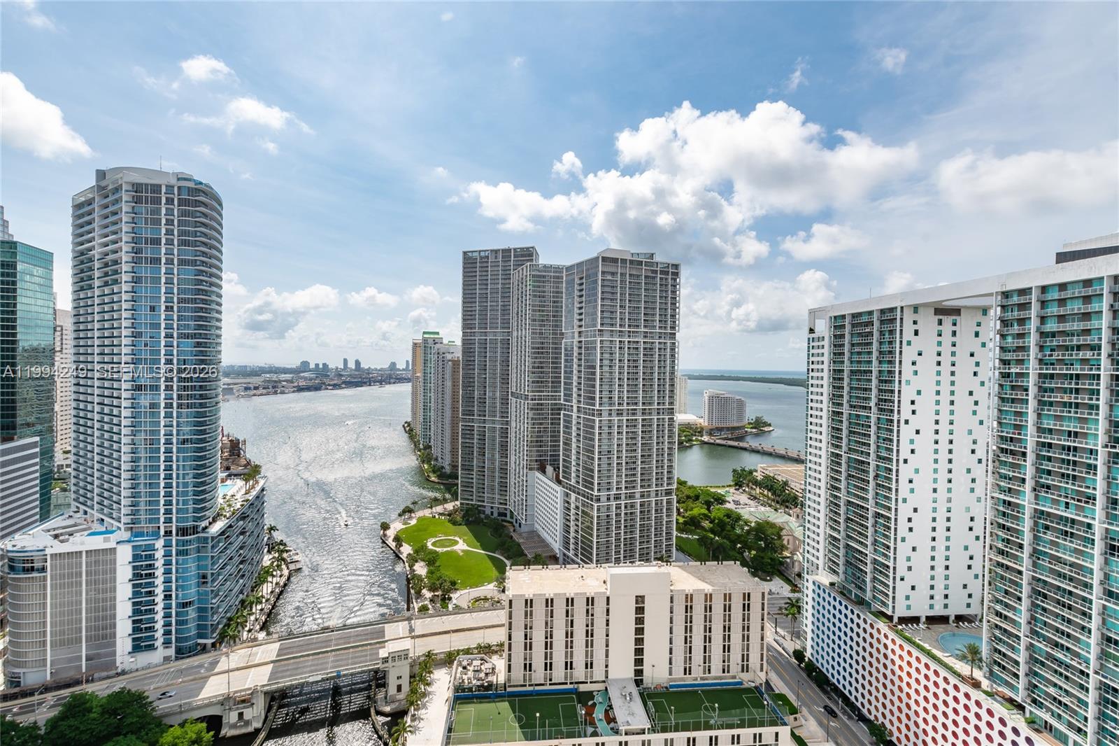 31 SE 5th St #3914, Miami FL 33131