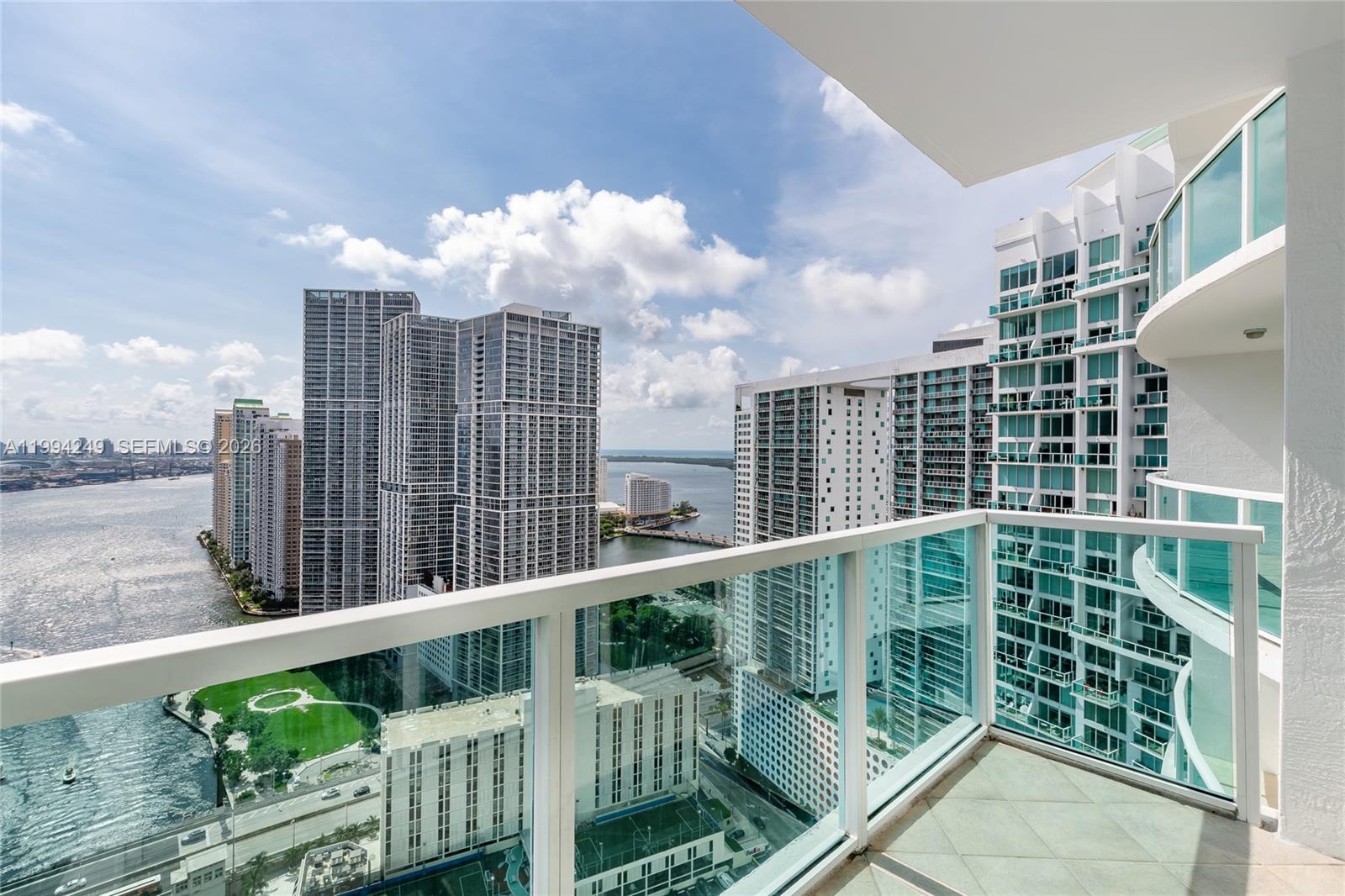 31 SE 5th St #3914, Miami FL 33131