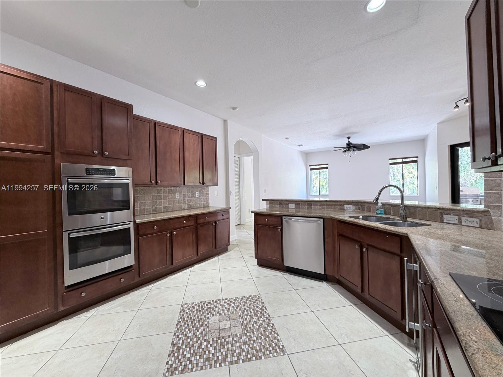 19385 SW 79th Ct, Cutler Bay FL 33157