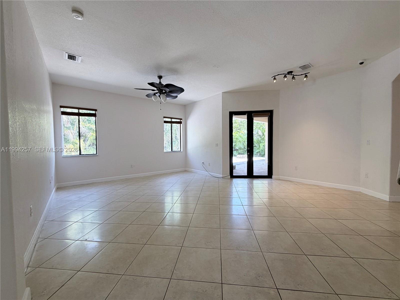 19385 SW 79th Ct, Cutler Bay FL 33157