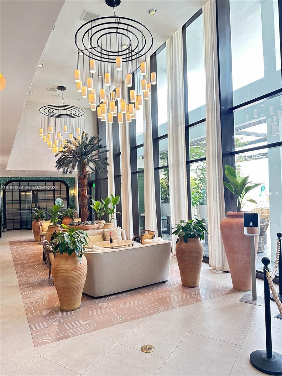 1100 West Ave #1020, Miami Beach FL 33139