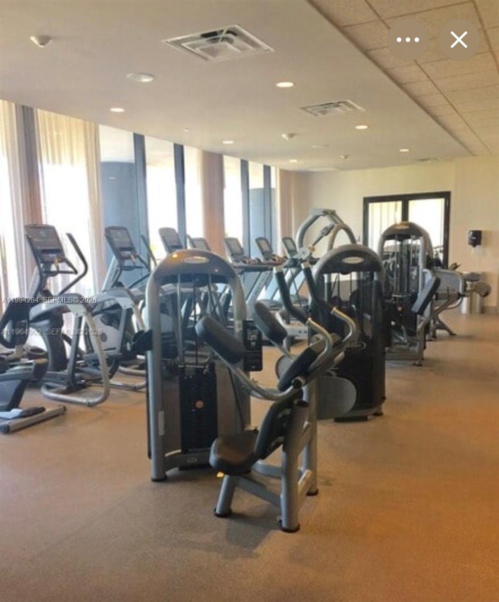 5300 NW 85 #1106, Doral FL 33166