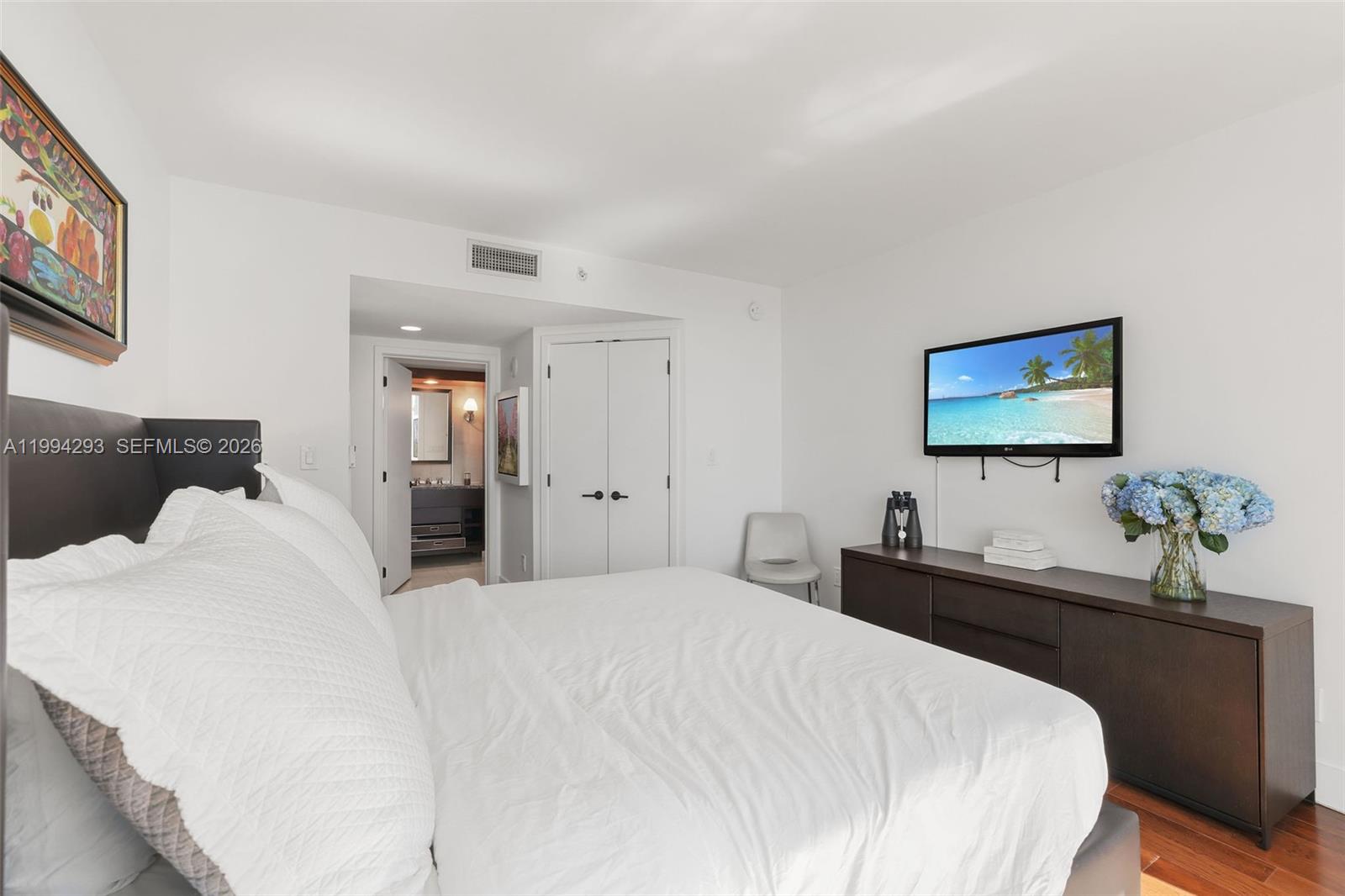 6801 Collins Ave #1112 (Door 1102), Miami Beach FL 33141
