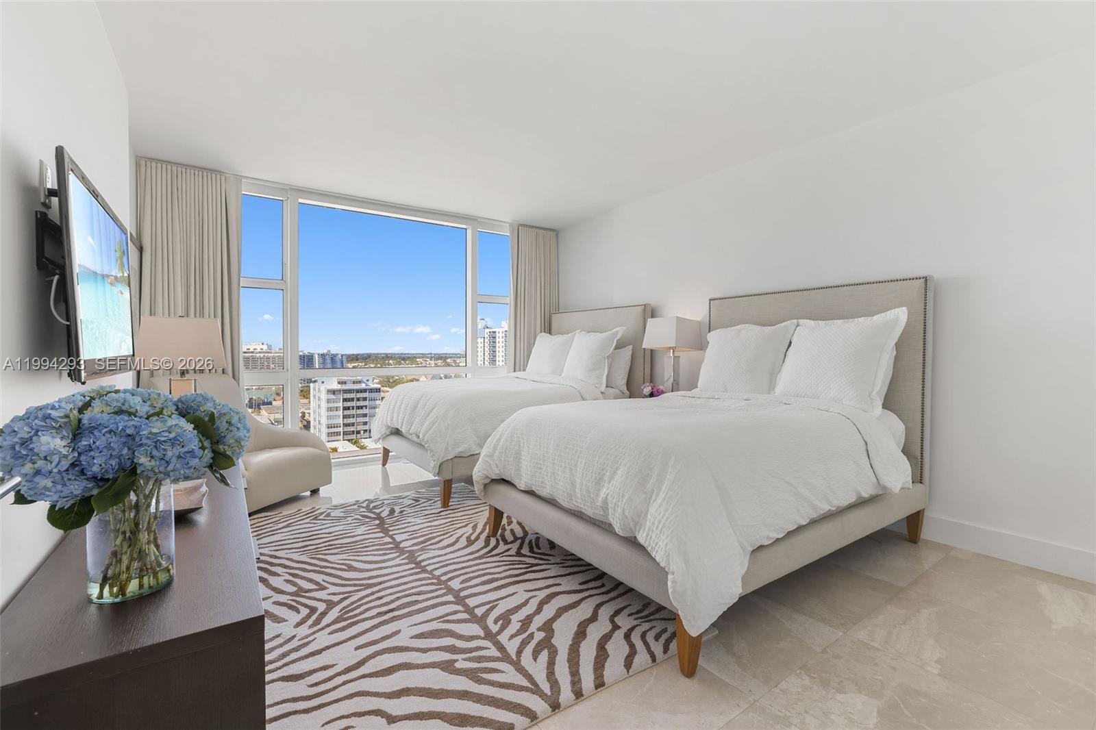 6801 Collins Ave #1112 (Door 1102), Miami Beach FL 33141