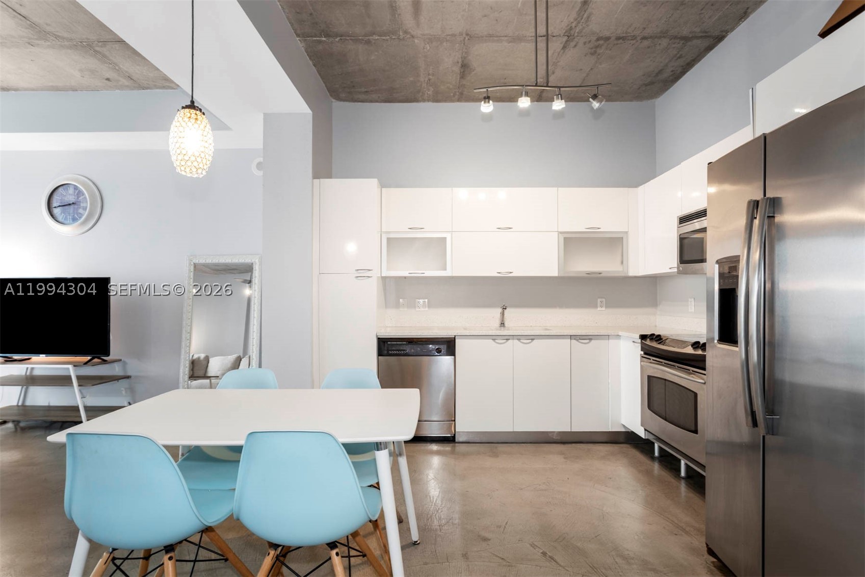234 NE 3rd St #1106, Miami FL 33132