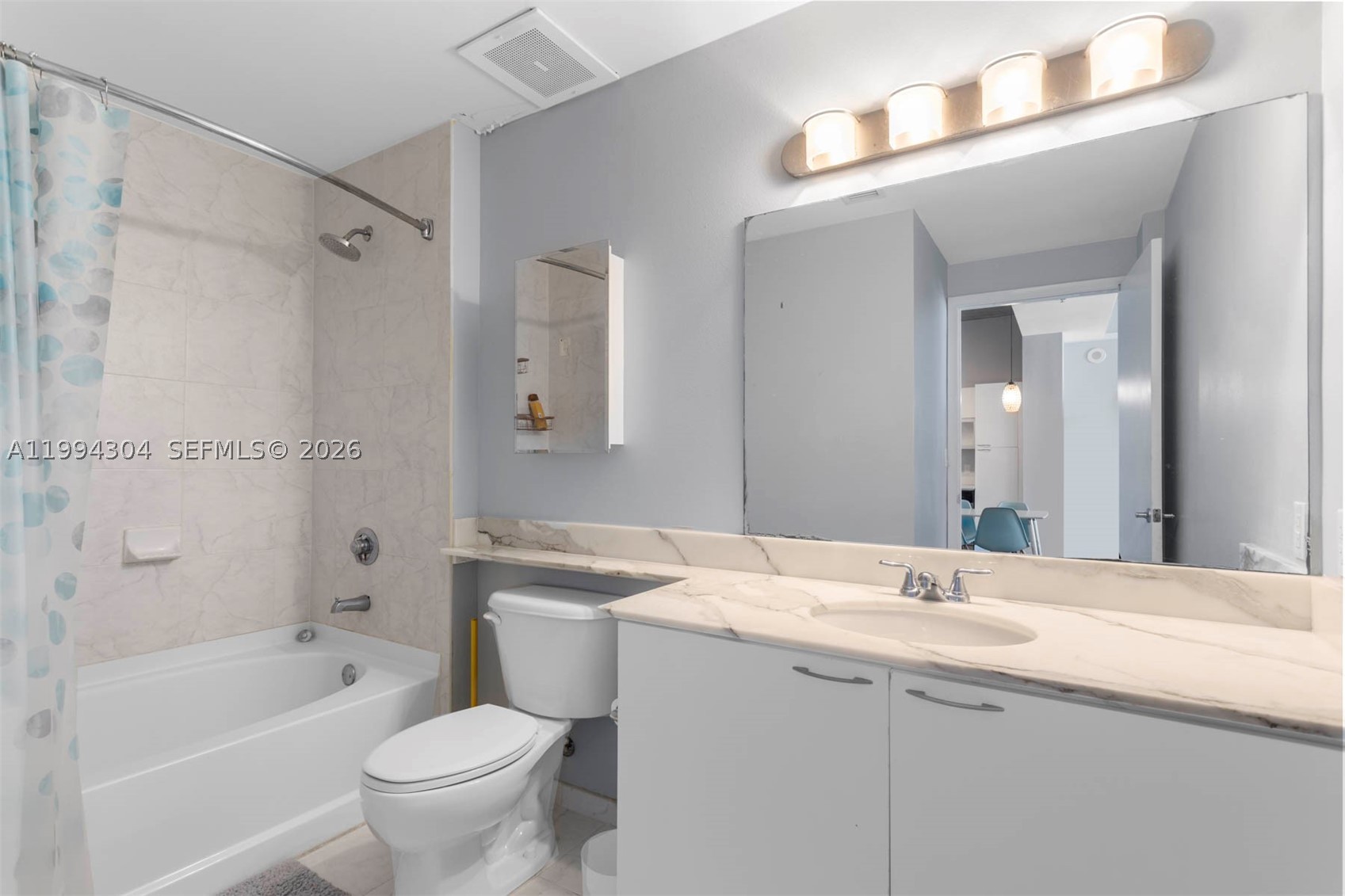 234 NE 3rd St #1106, Miami FL 33132
