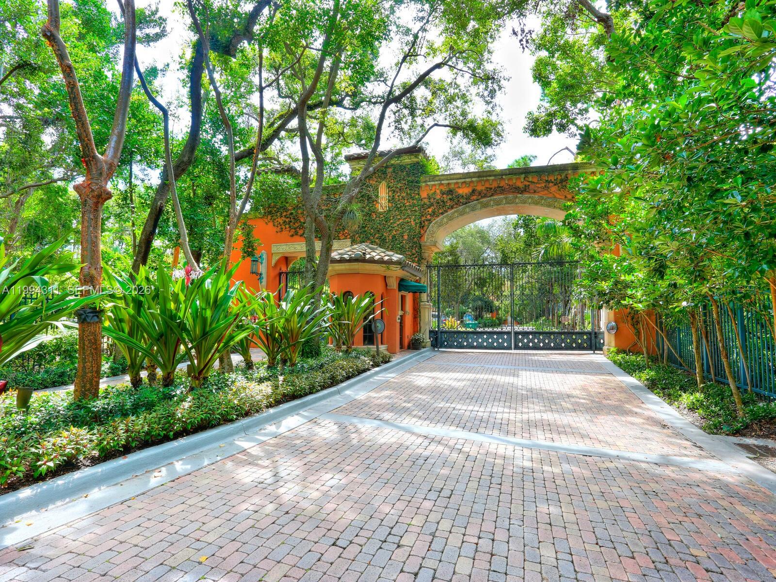 3471 Main Hwy #619, Miami FL 33133