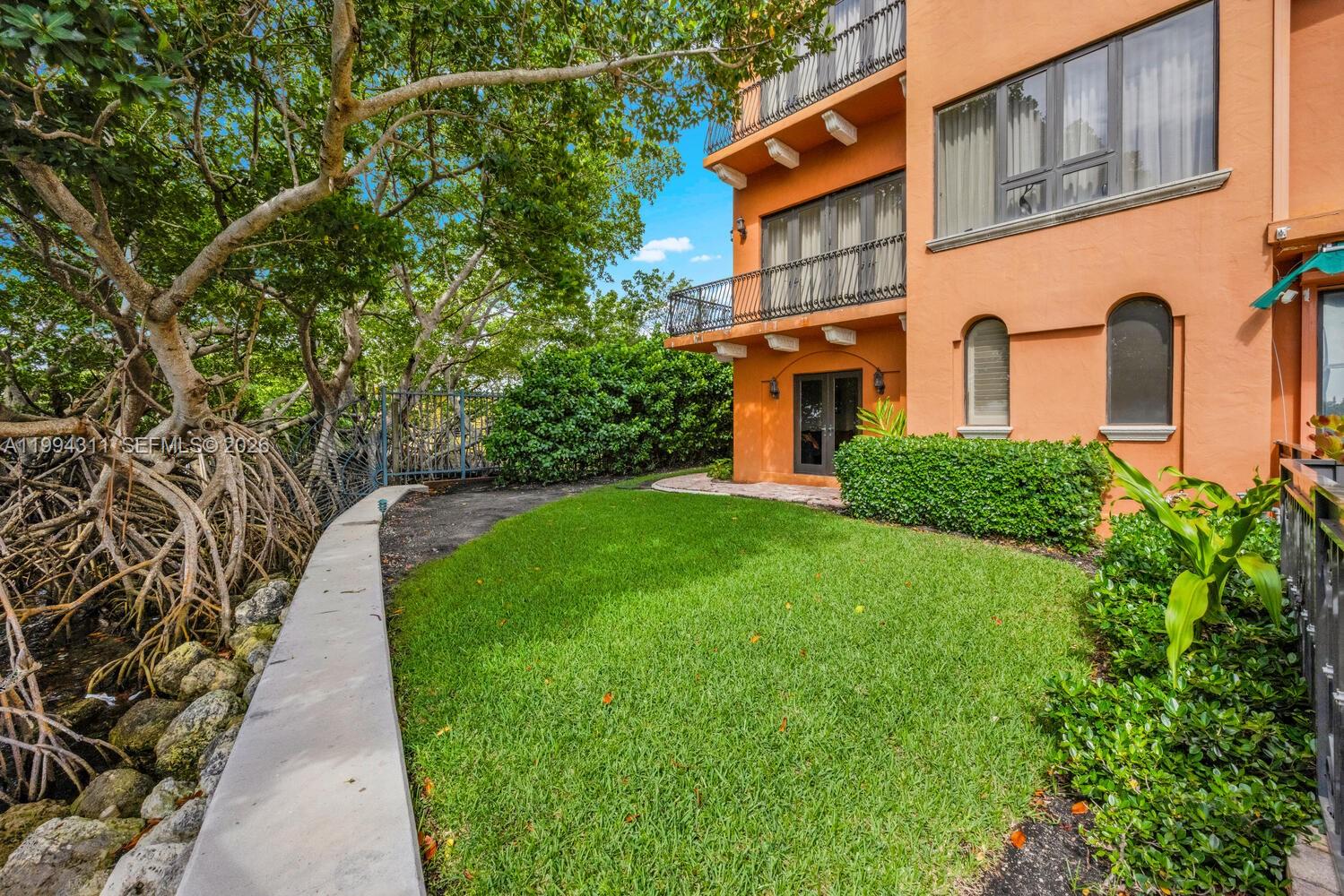 3471 Main Hwy #619, Miami FL 33133