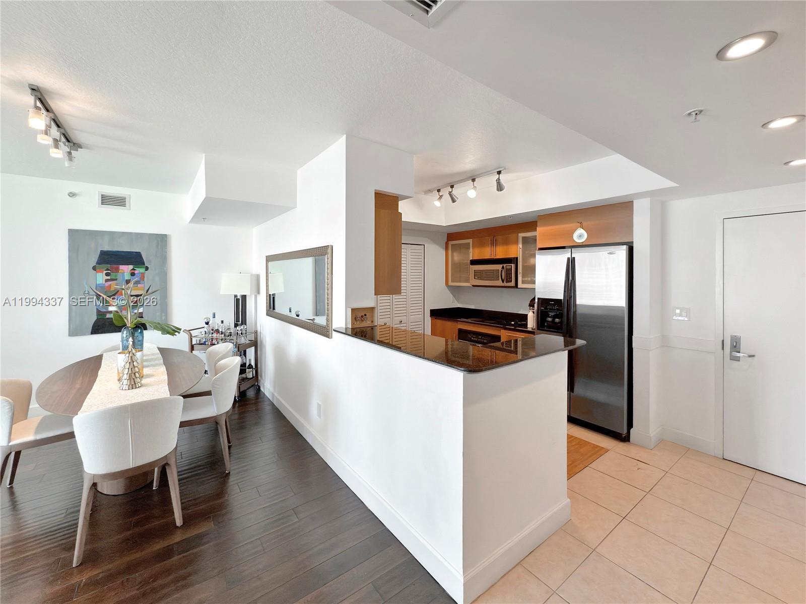 335 S Biscayne Blvd #2905, Miami FL 33131