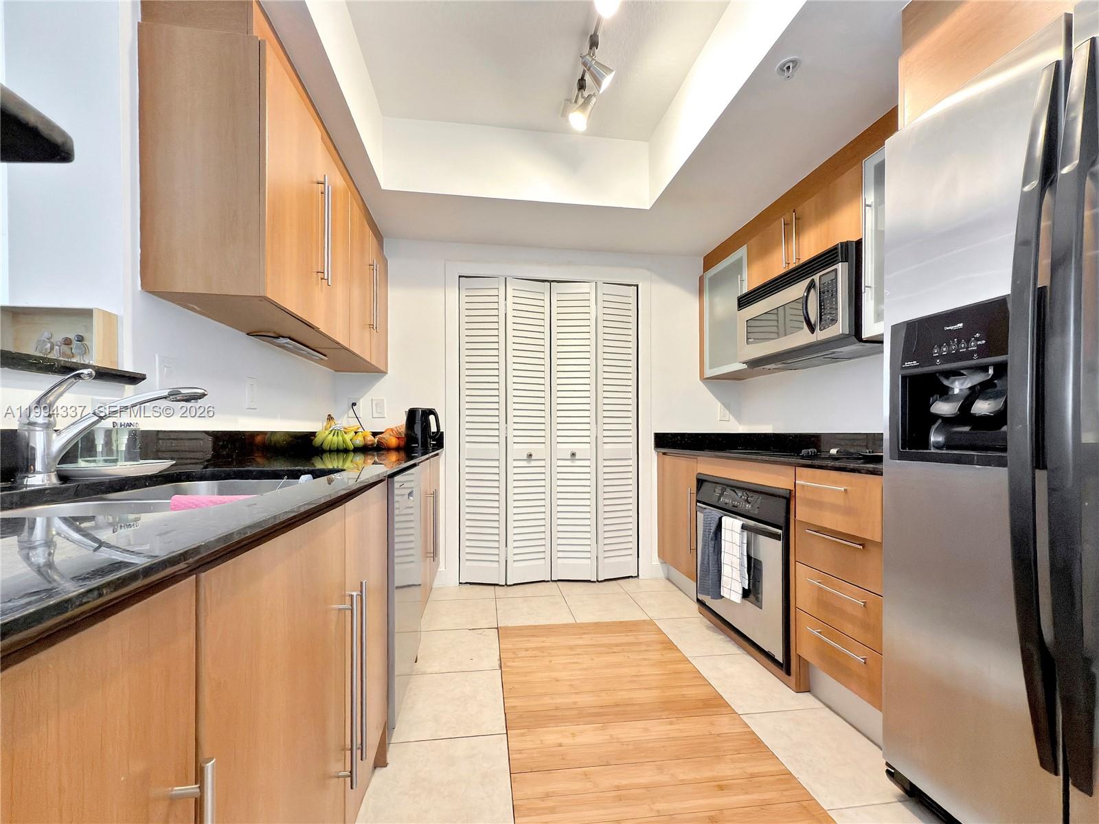 335 S Biscayne Blvd #2905, Miami FL 33131