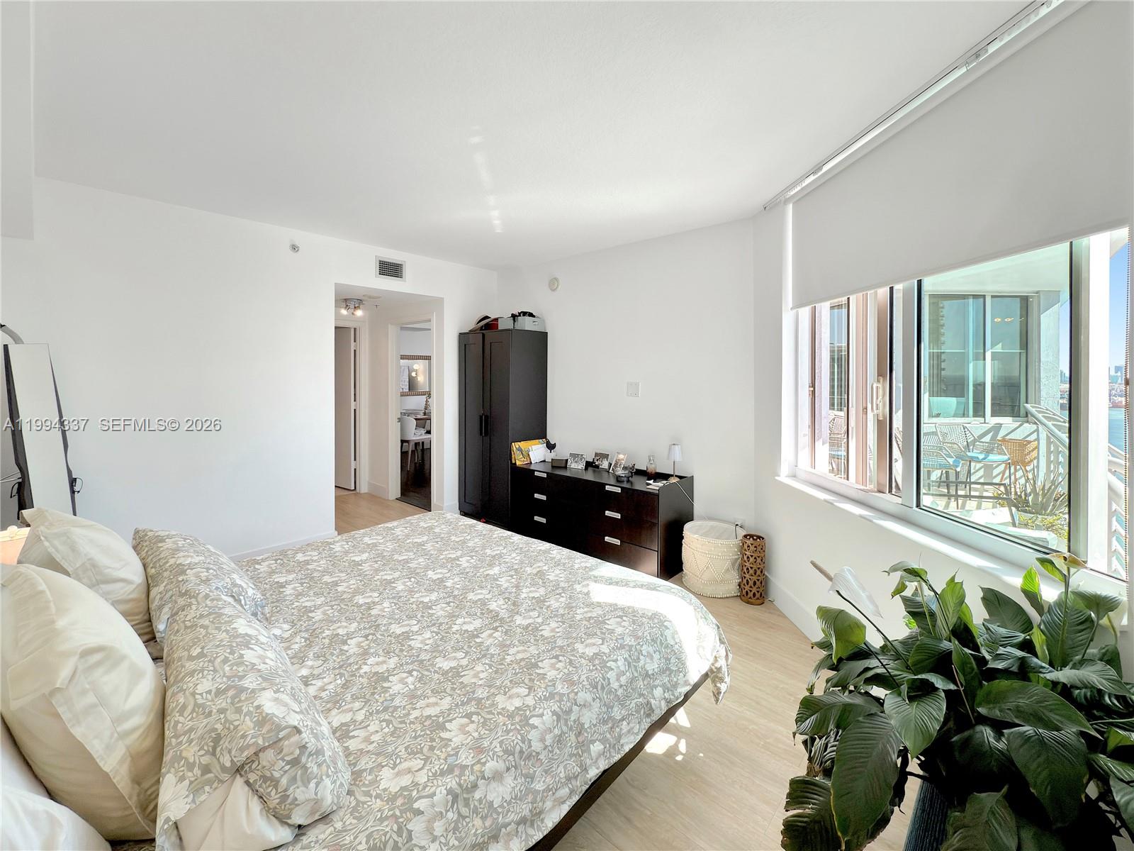 335 S Biscayne Blvd #2905, Miami FL 33131
