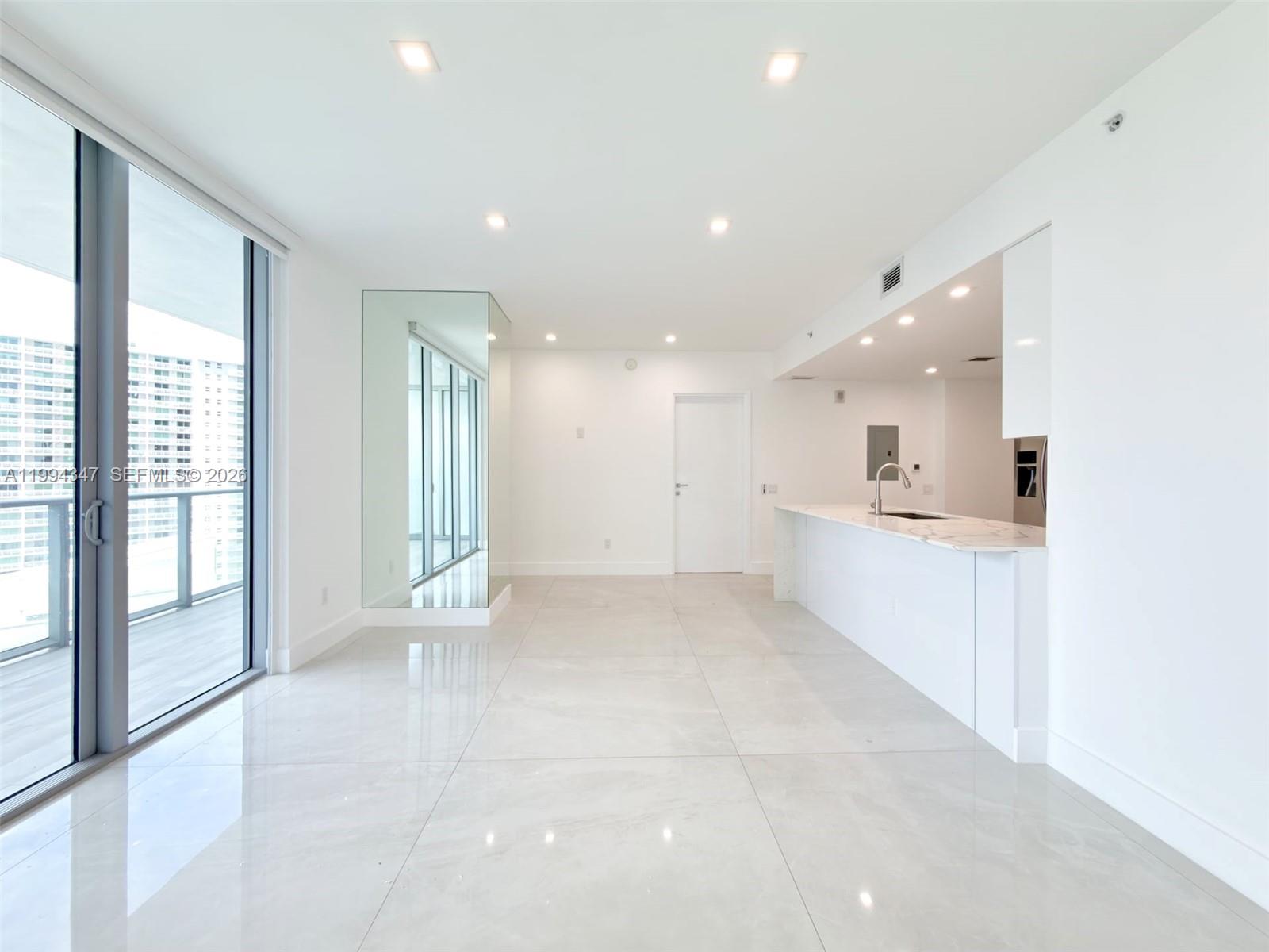 1300 Brickell Bay Dr #3100, Miami FL 33131