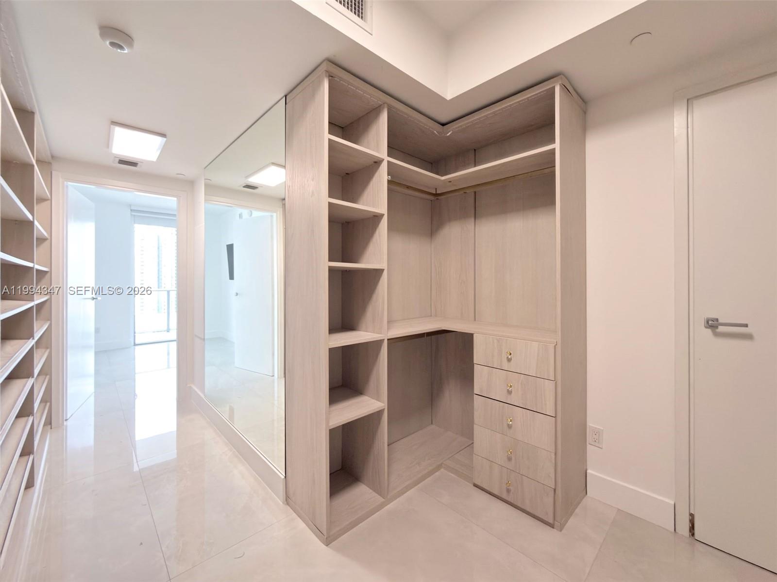 1300 Brickell Bay Dr #3100, Miami FL 33131